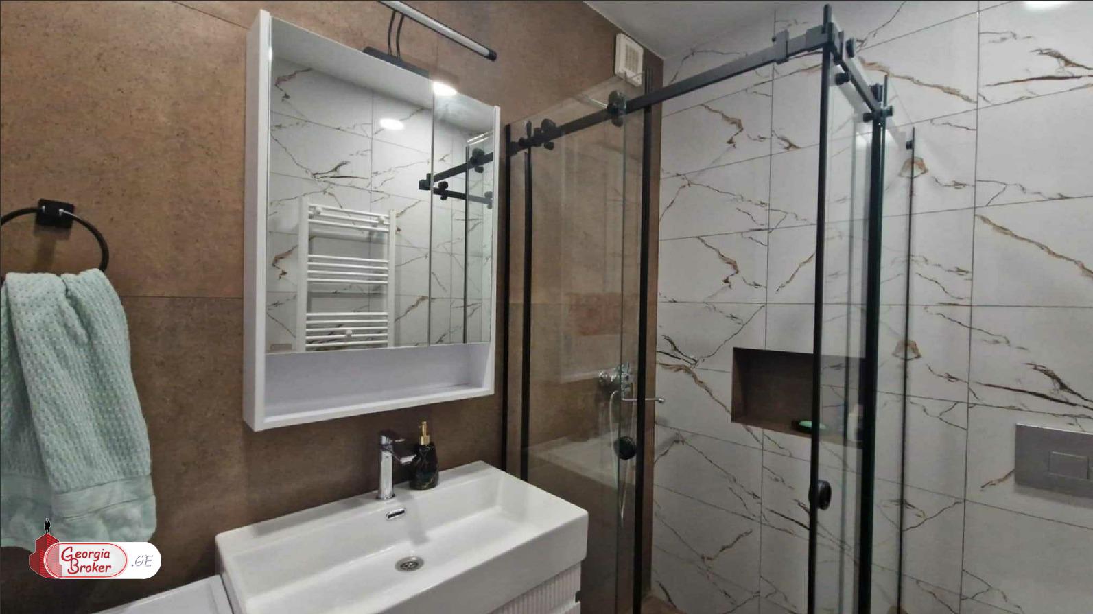 nearly repaired 2-room apartment for sale